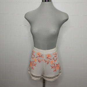 H&m floral short size 4